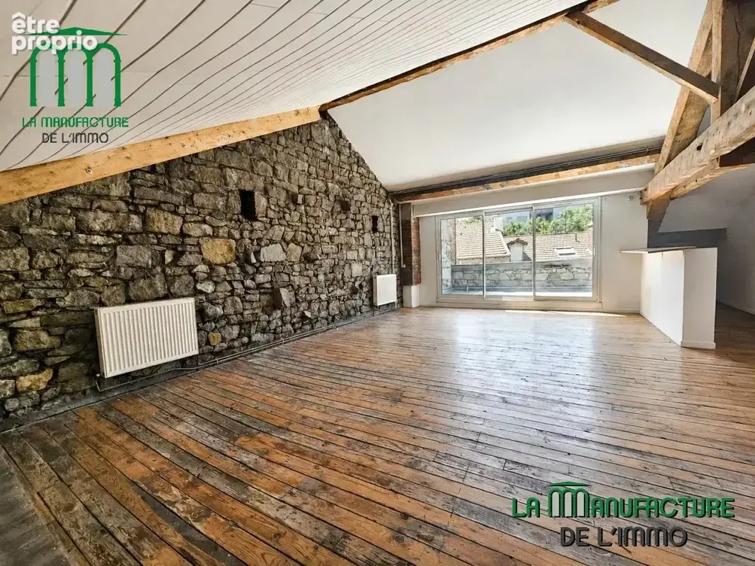 Appartement de type f3 de caractere 71,01 m² carrez (109,91 m² au sol) + terrasse - prox. chateaucreux - photo 4