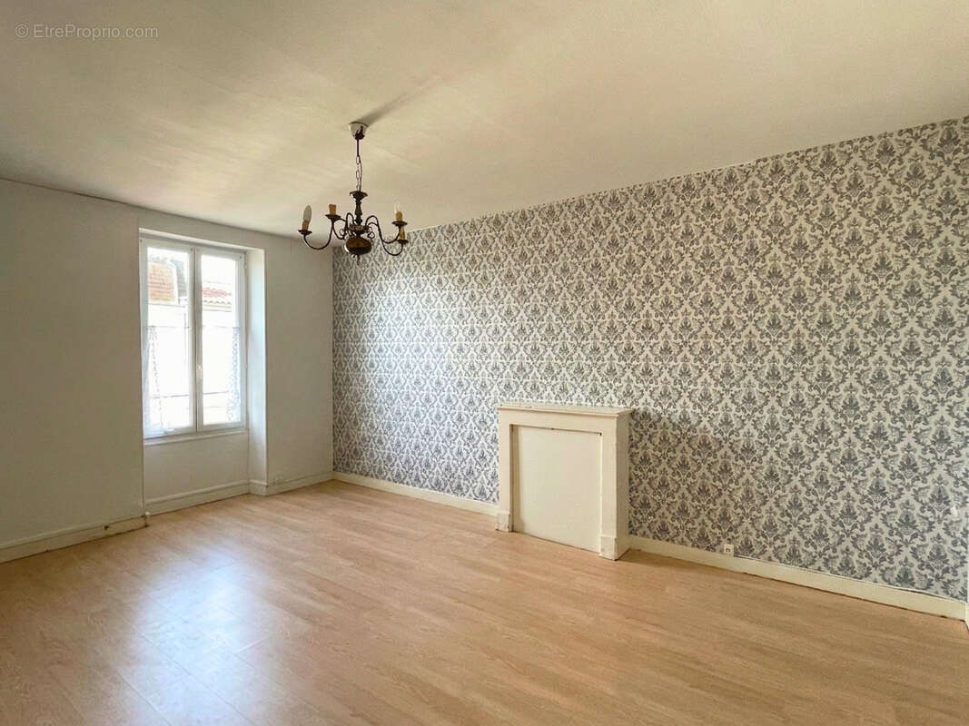 Appartement à COGNAC