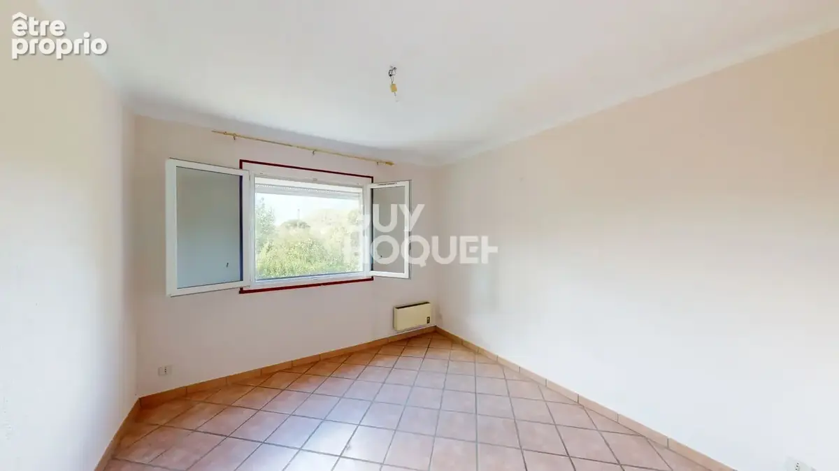 Maison à vendre à Sabran avec studio et garage - photo 4