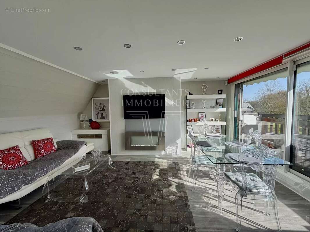 Appartement à TOURGEVILLE