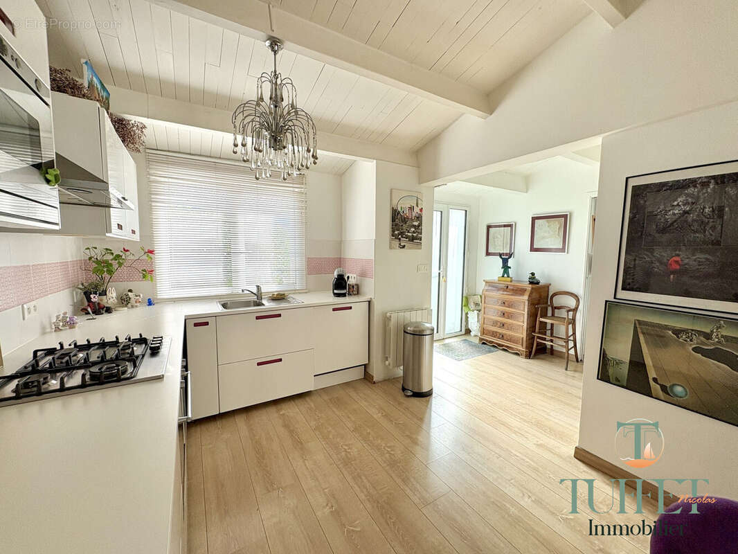 Maison à LES MATHES