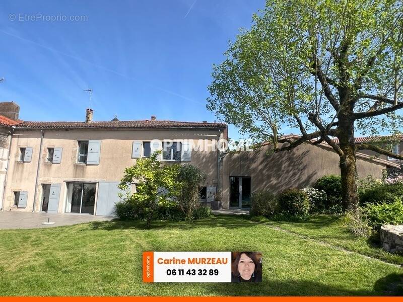 Maison à MORTAGNE-SUR-SEVRE