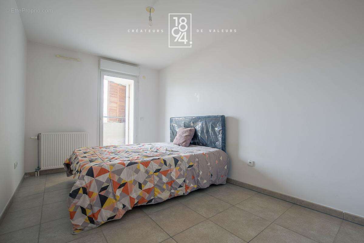 Appartement à MARSEILLE-8E
