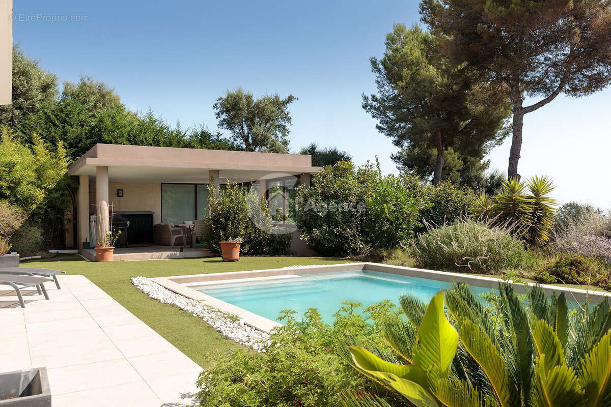 Maison à ANTIBES