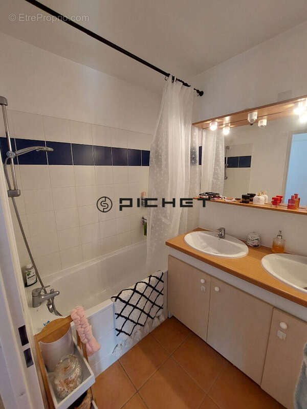 Appartement à PERIGNY