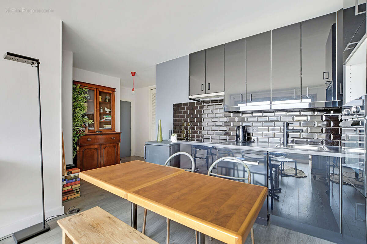 Appartement à PARIS-12E