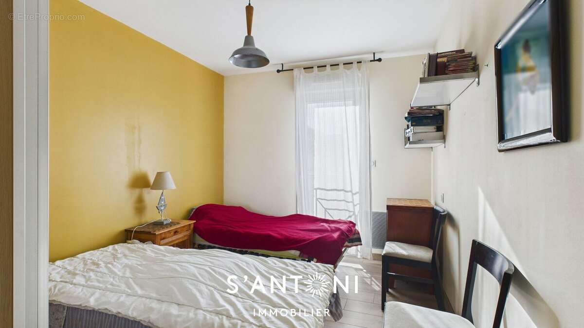 Maison à VILLENEUVE-LES-BEZIERS