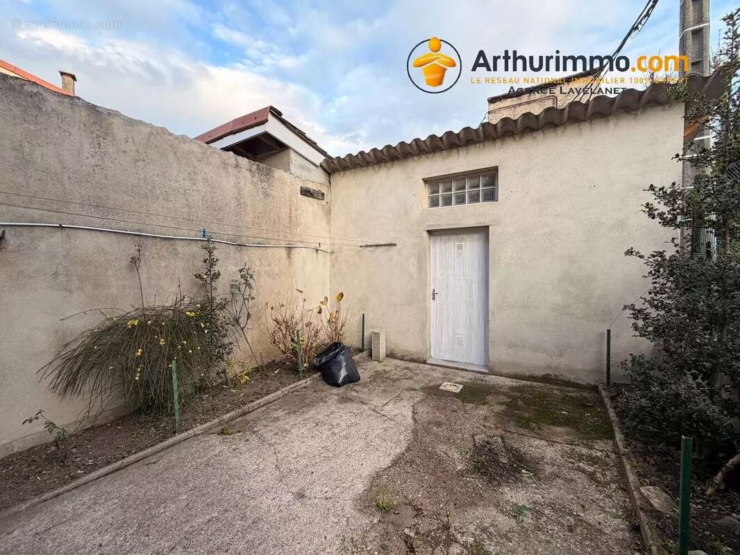 Maison à VILLENEUVE-D'OLMES