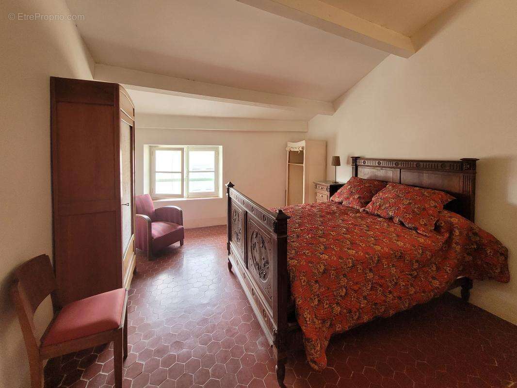 Maison à VINON-SUR-VERDON