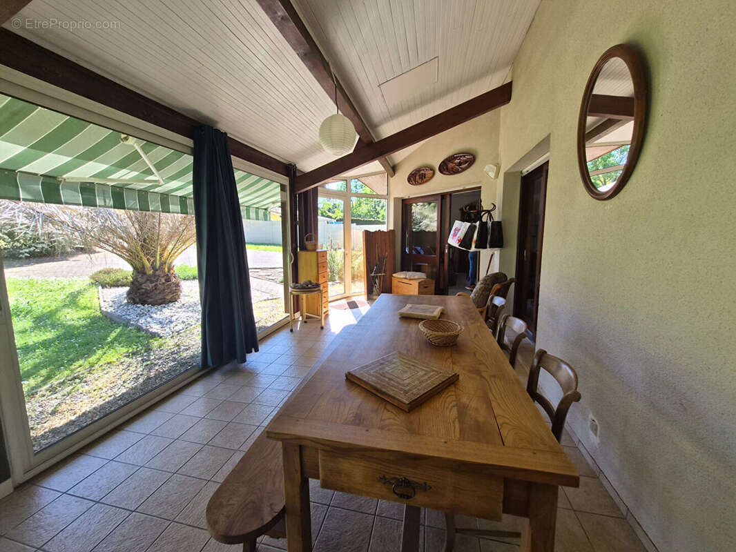 Maison à VILLENEUVE-DE-MARSAN