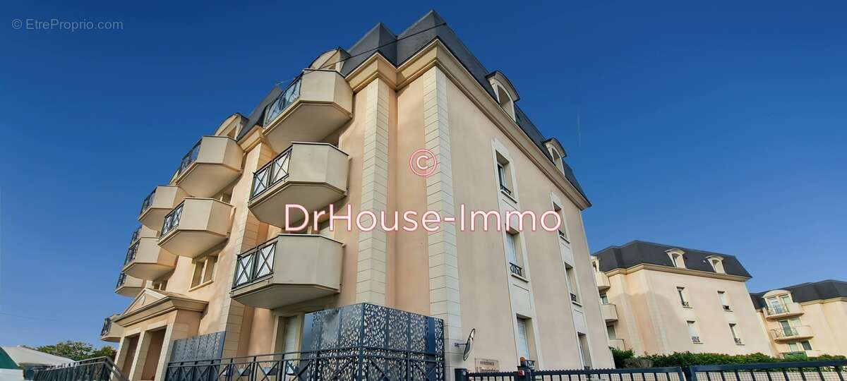 Appartement à PONTAULT-COMBAULT