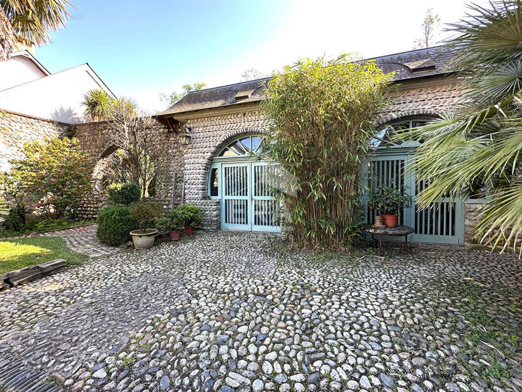 Maison à BERNAC-DEBAT