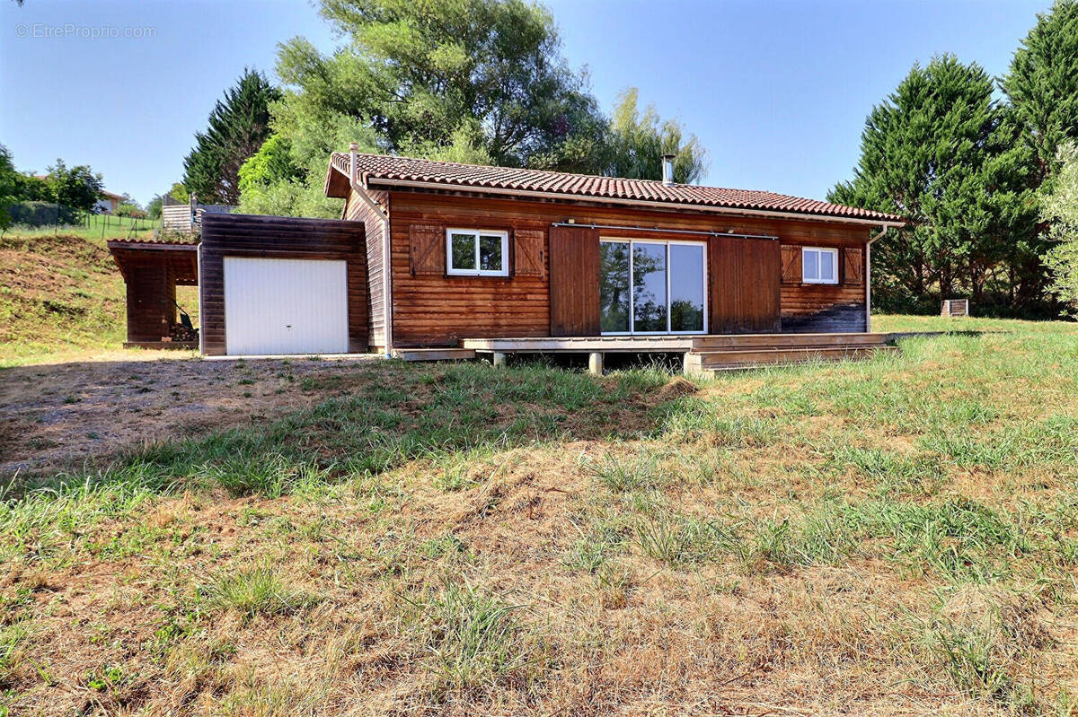 Maison à DONZACQ