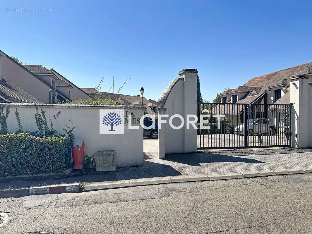 Le charme d'une grande maison familiale baignée de lumière - photo 18