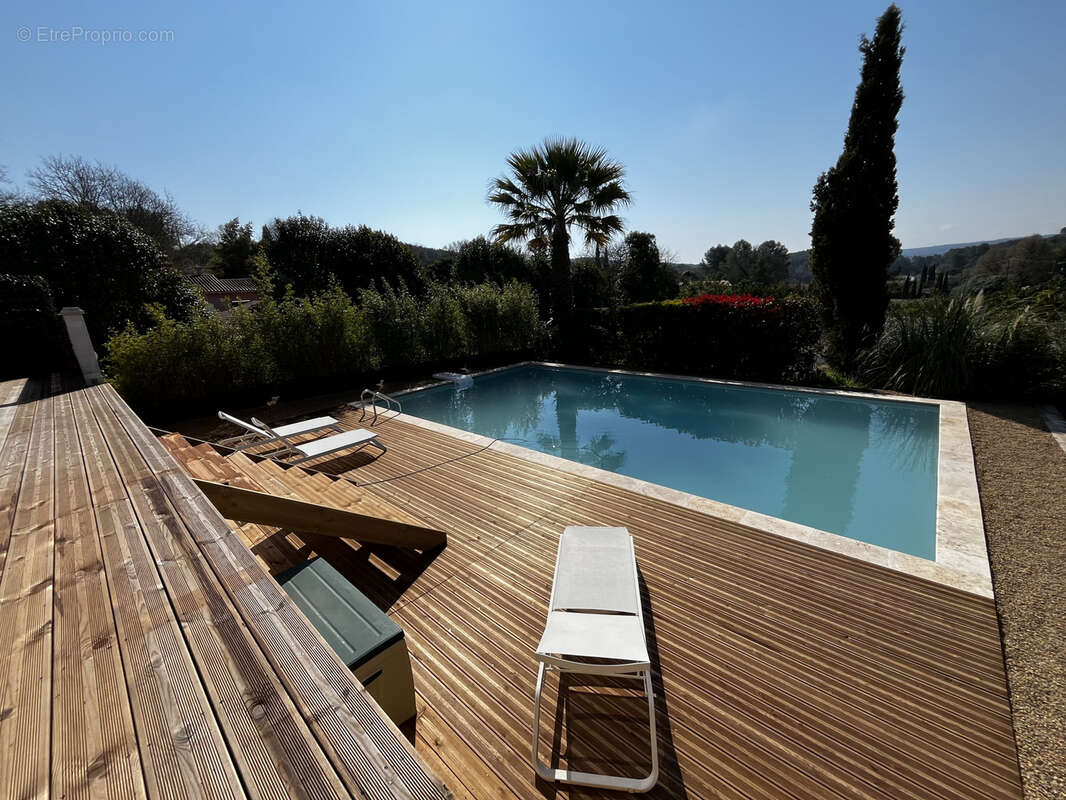 Maison à SAINT-ANTONIN-DU-VAR