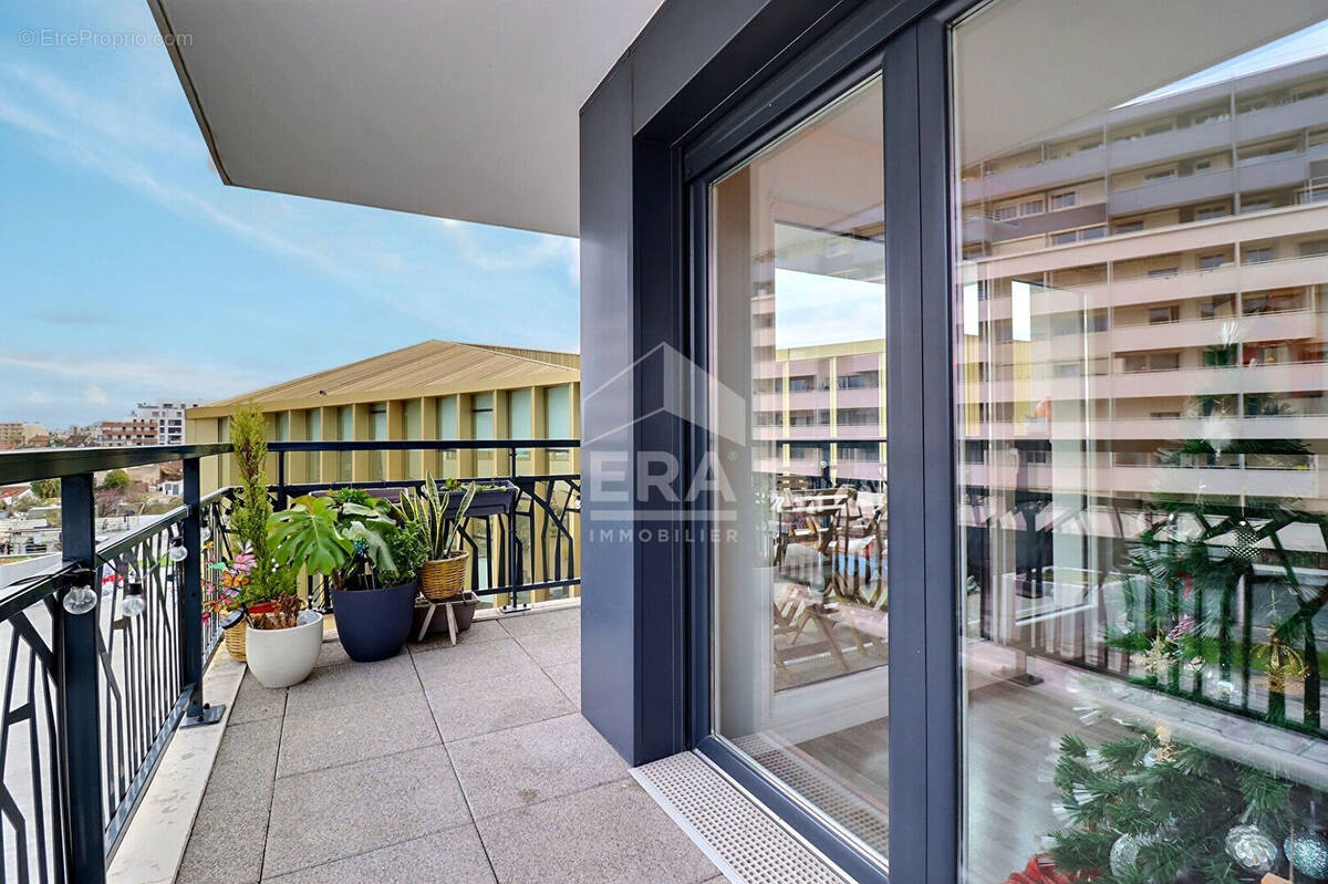 Appartement à COLOMBES