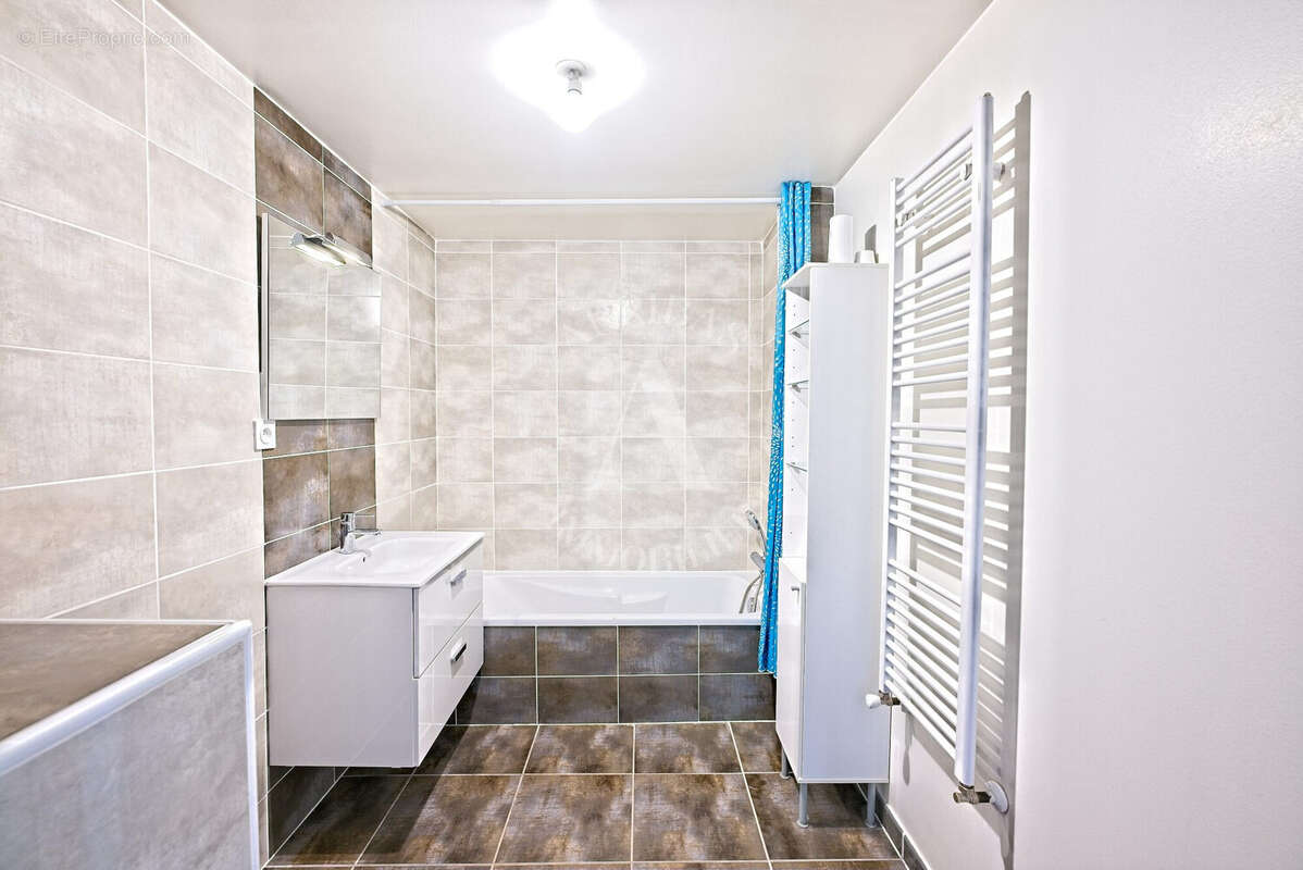 Appartement 53 m² à Ornex  - photo 5