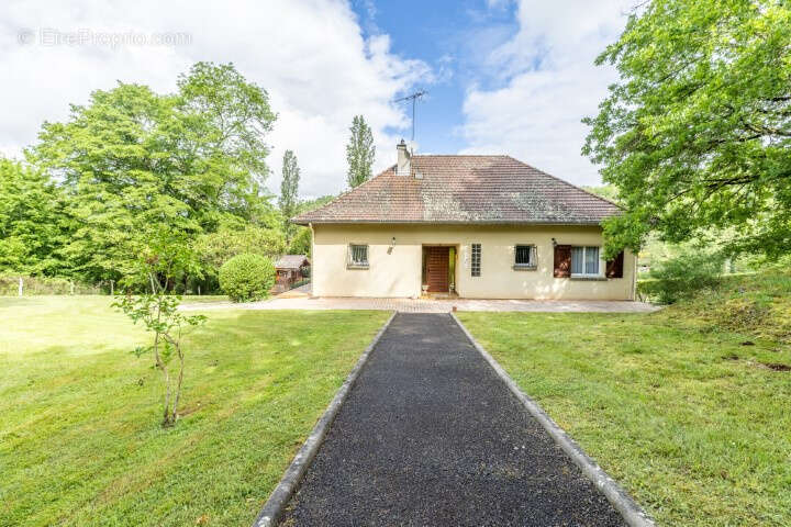 Maison à COURPIERE