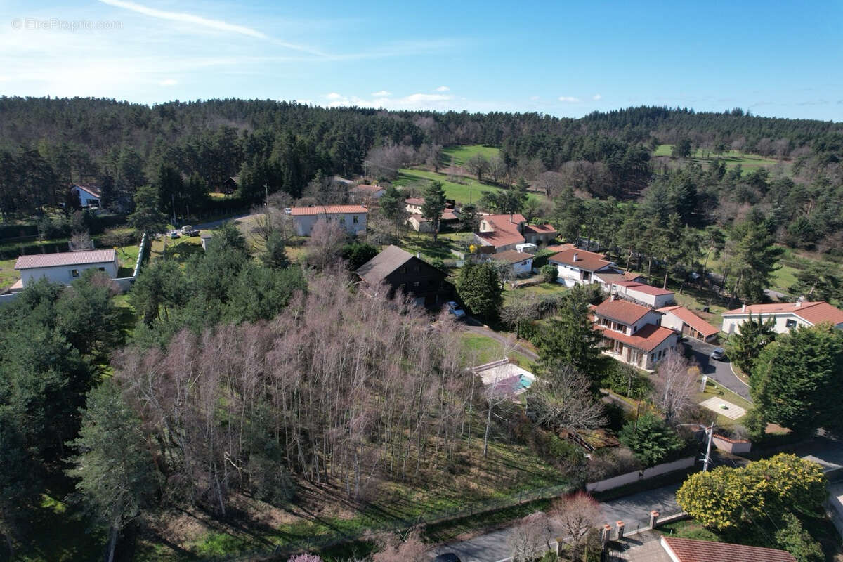 Maison à CHAMBLES
