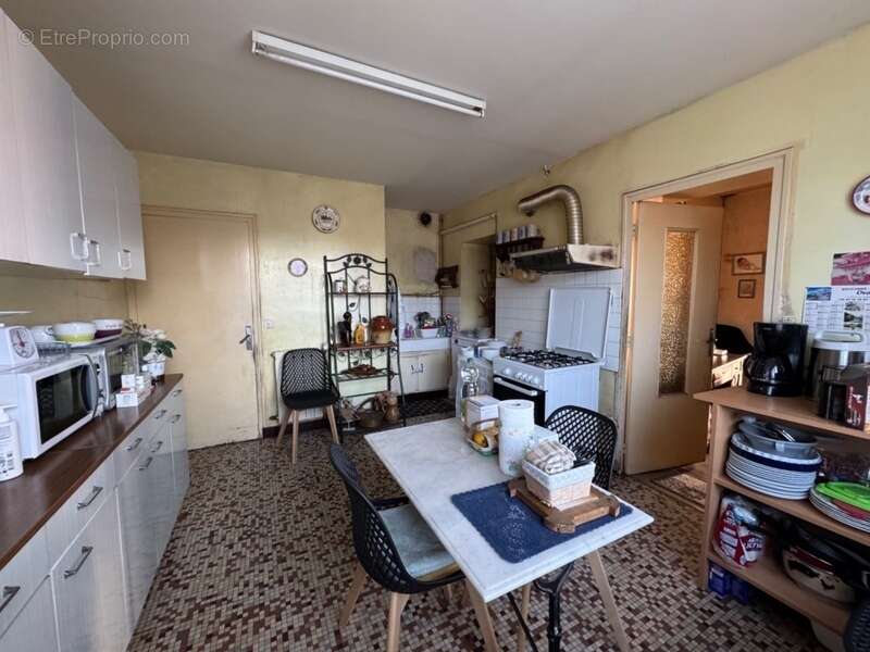 Maison à SAINT-LEGER-MAGNAZEIX