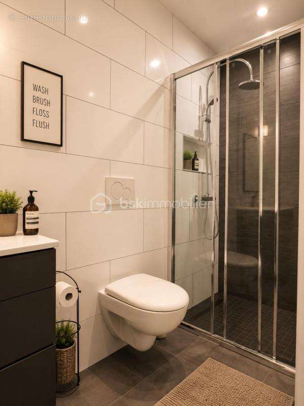 PARIS 15e Montparnasse - studio 25.67m² rénové au calme sur cours avec calme - photo 5