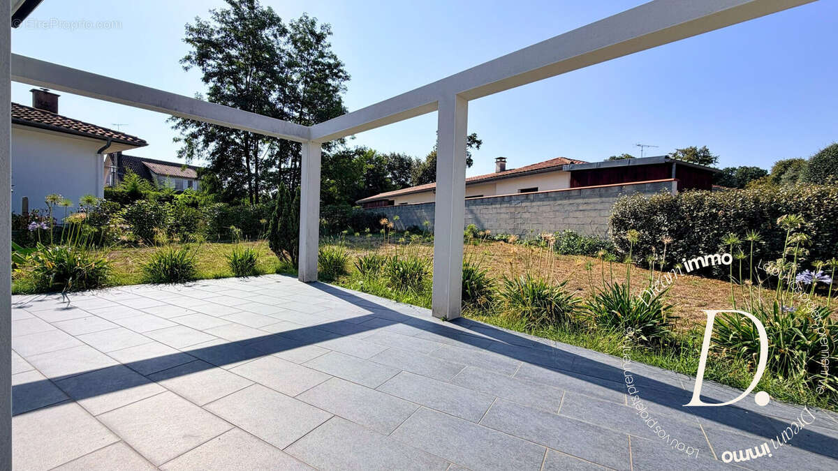 Maison 164 m² à Narrosse  - photo 3