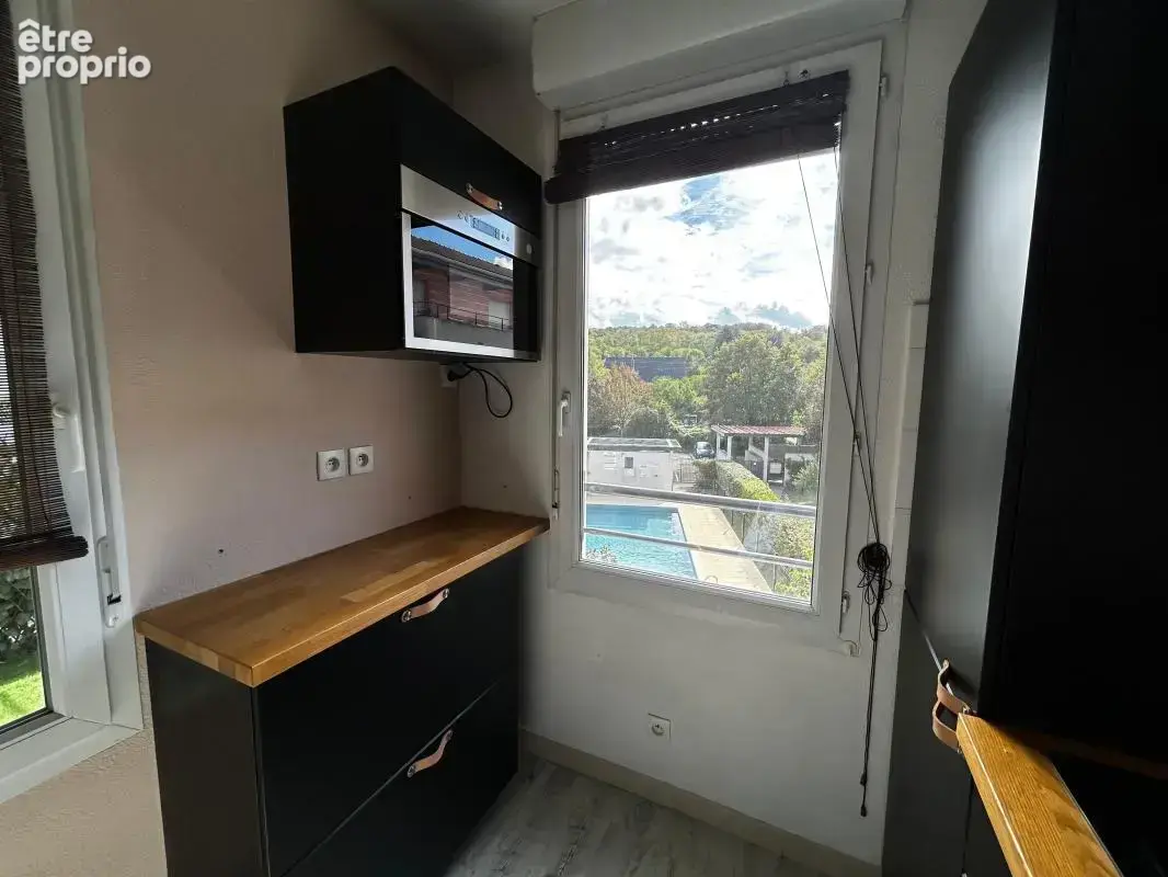Exclusivité ,T2 lumineux avec balcon, piscine et parking privé - photo 7