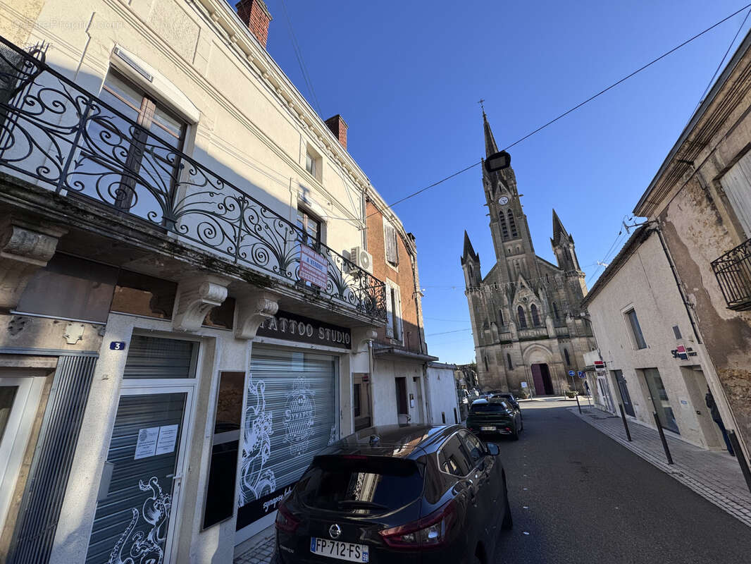 Immeuble avec 2 entrêes indépendantes - photo 2
