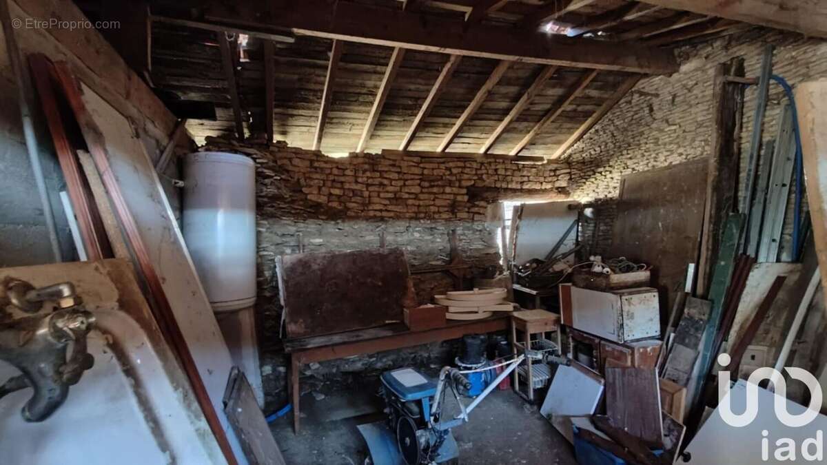 Photo 3 - Maison à VERRUE