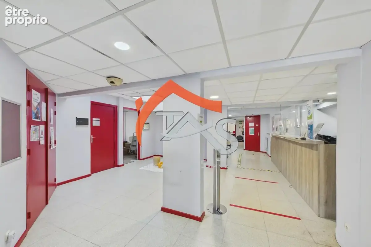 Vente Bureau-local Saint-etienne(42000) 489 000ï¿œ - photo 8