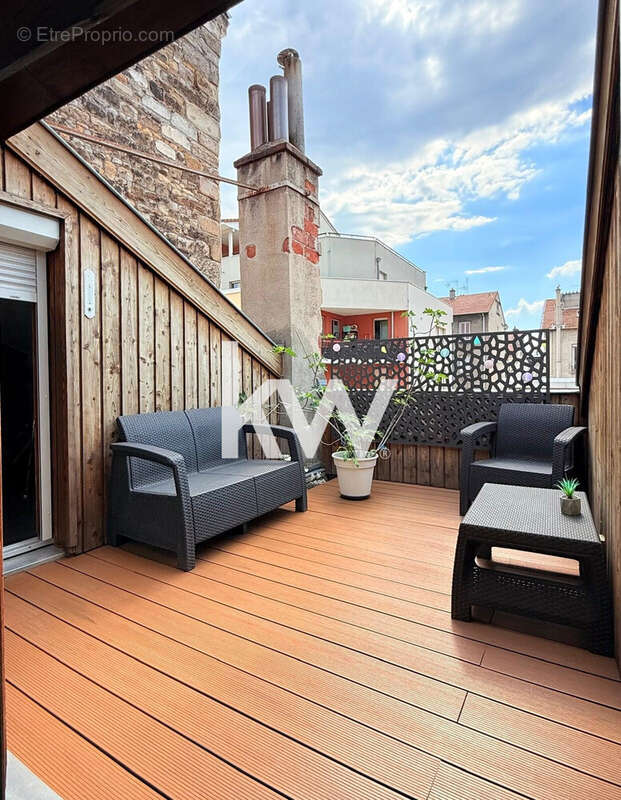 Appartement 182 m² à Saint-Etienne  - photo 2
