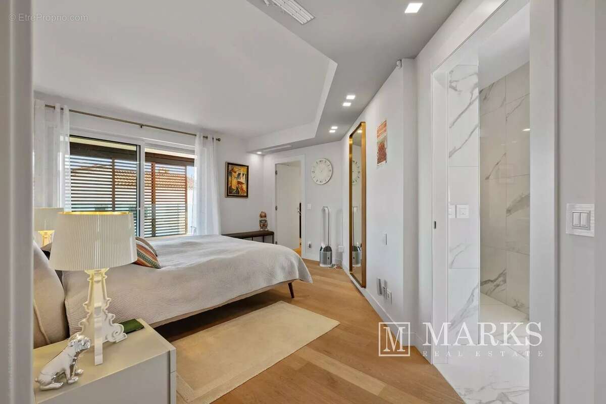 Appartement de luxe à 2 chambres avec grande terrasse et vue sur la mer - photo 17