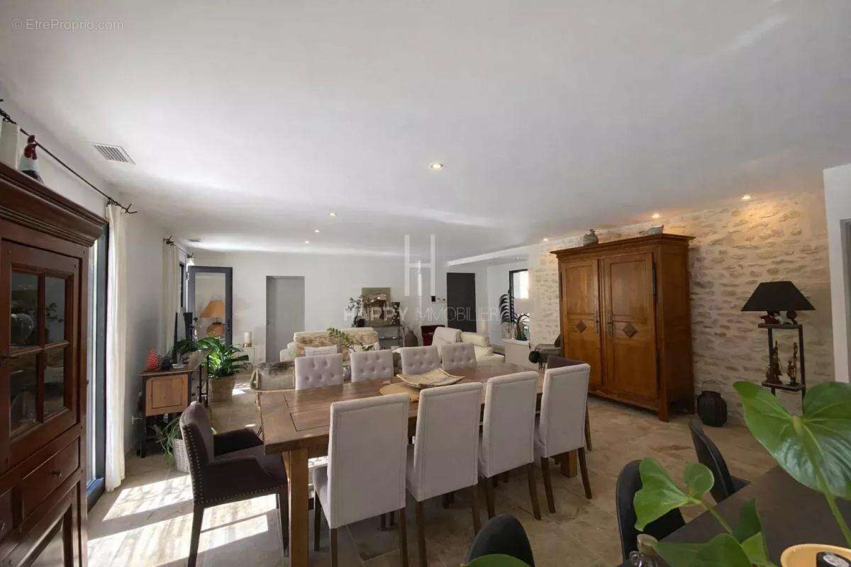 Maison à MAUSSANE-LES-ALPILLES