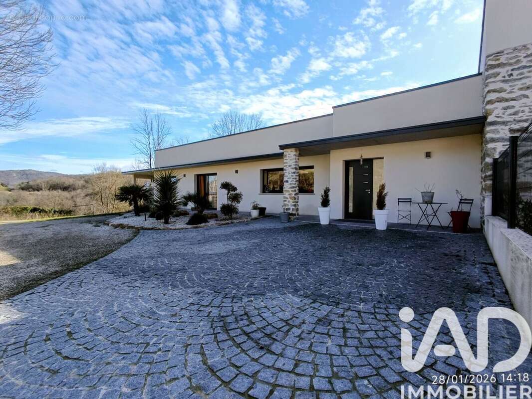 Maison 160 m² à Crampagna  - photo 8