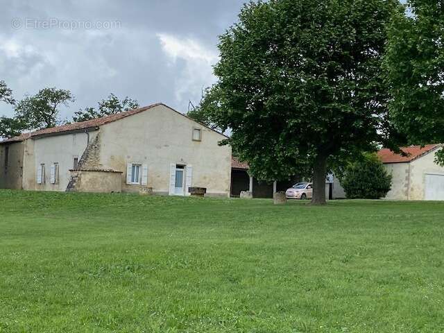 Maison à LAURAET