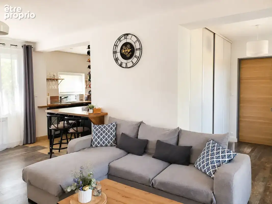 À Saint-Cybard, une maison rénovée pour simplement profiter - photo 9