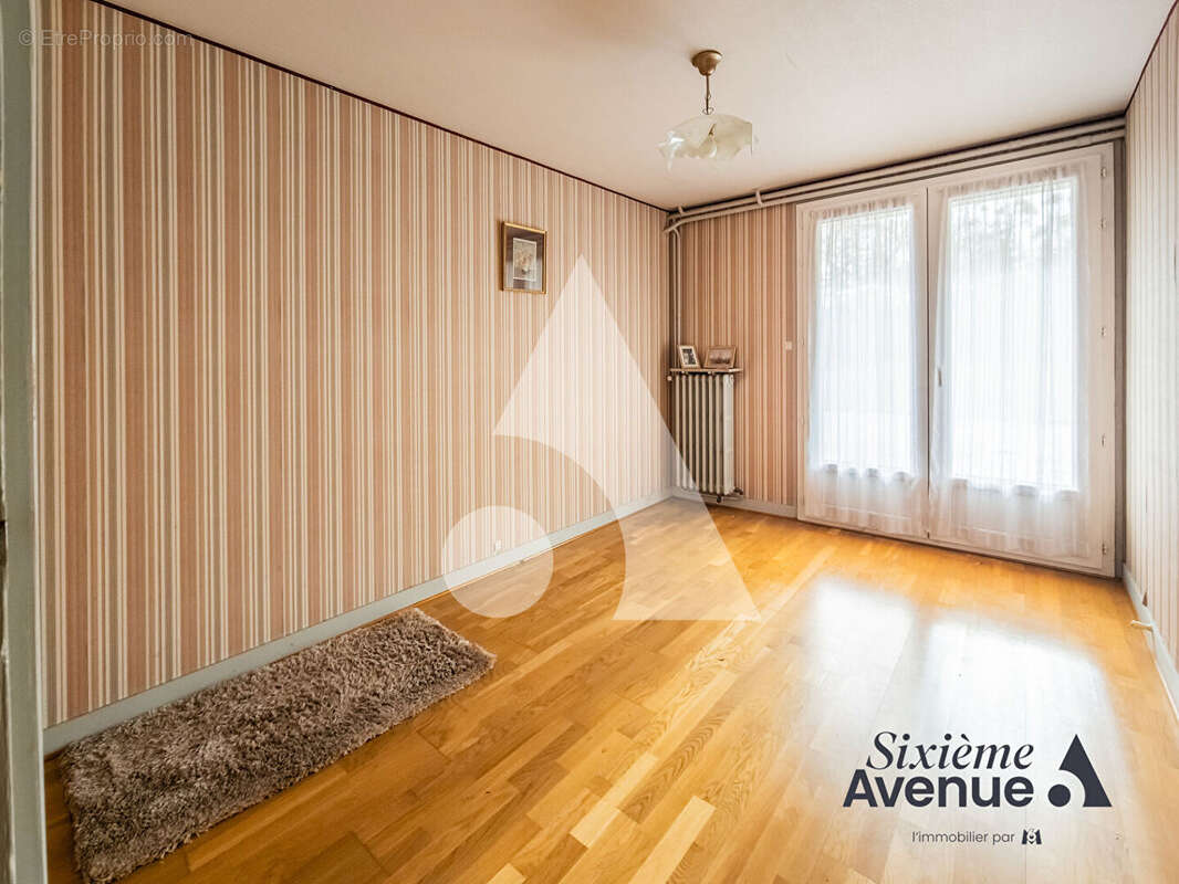 Maison à ARPAJON