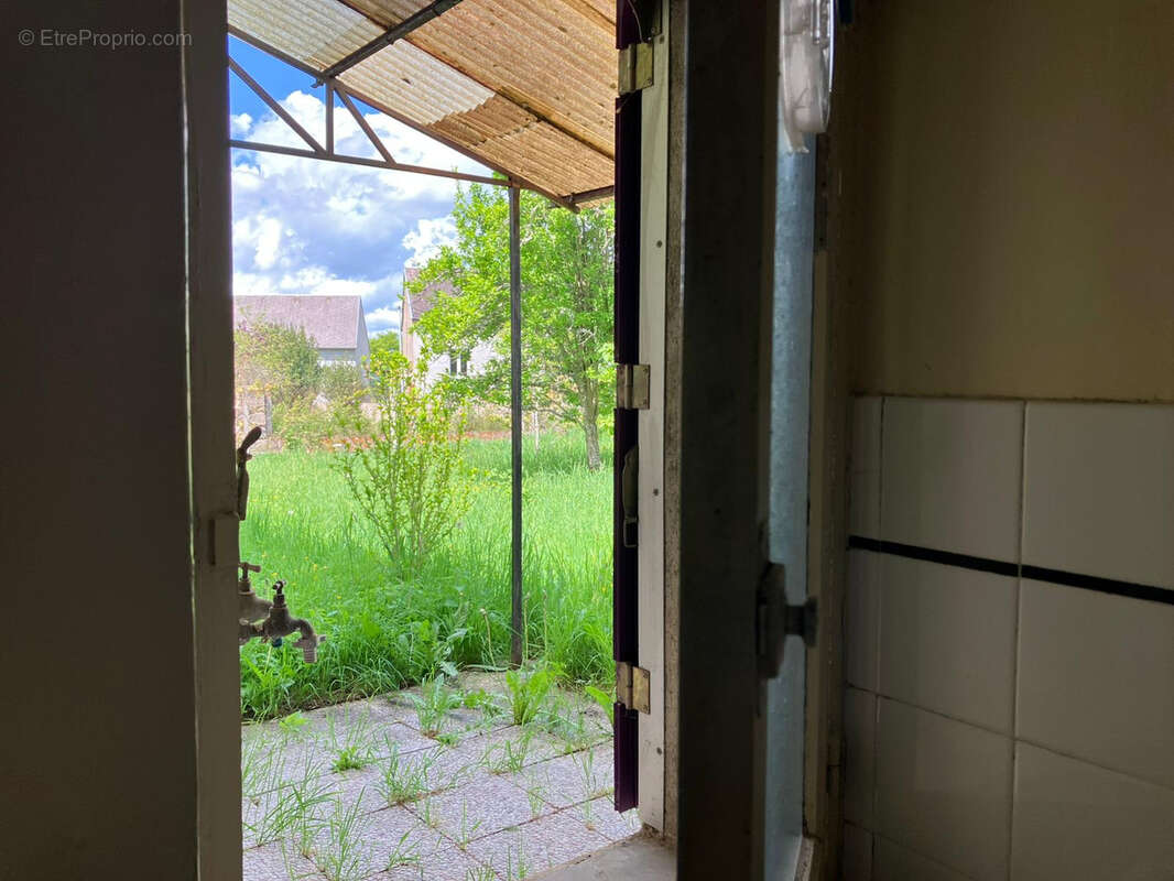 Maison à SAINT-MARCEL-EN-MARCILLAT