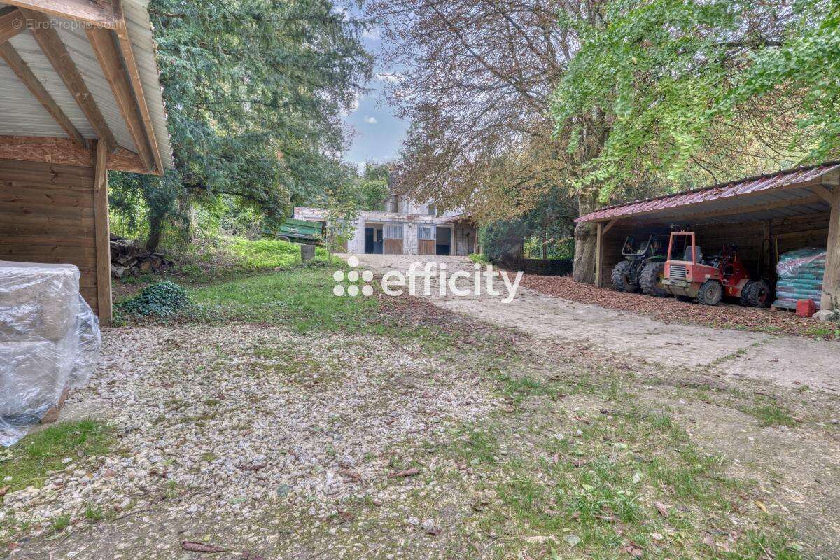 Maison à COULOMMIERS