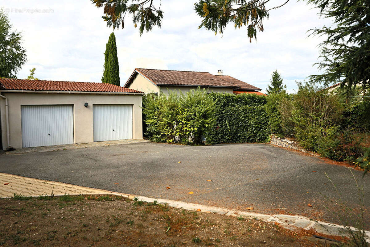 Maison à LE CHEIX