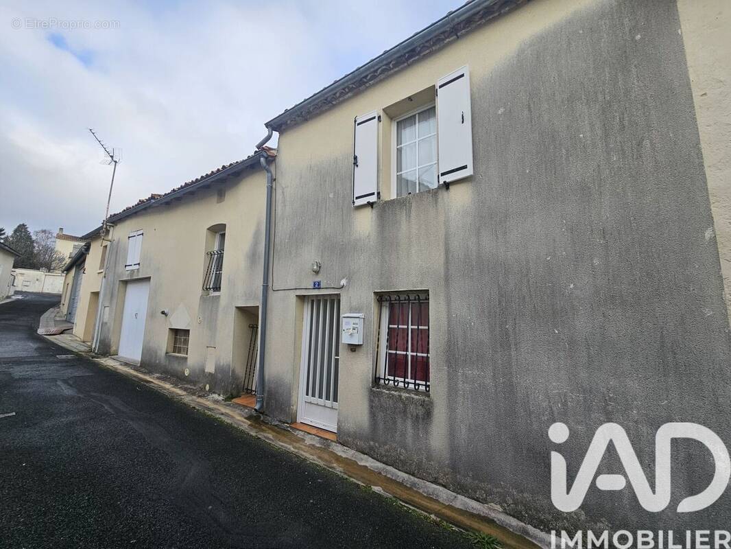 Photo 1 - Maison à SAINT-AMANT-DE-BOIXE