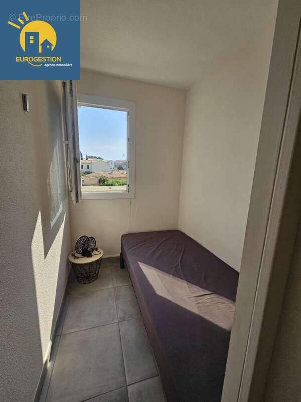 PROCHE RICHELIEU appartement 1 petite chambre + Piscine +parking - photo 6