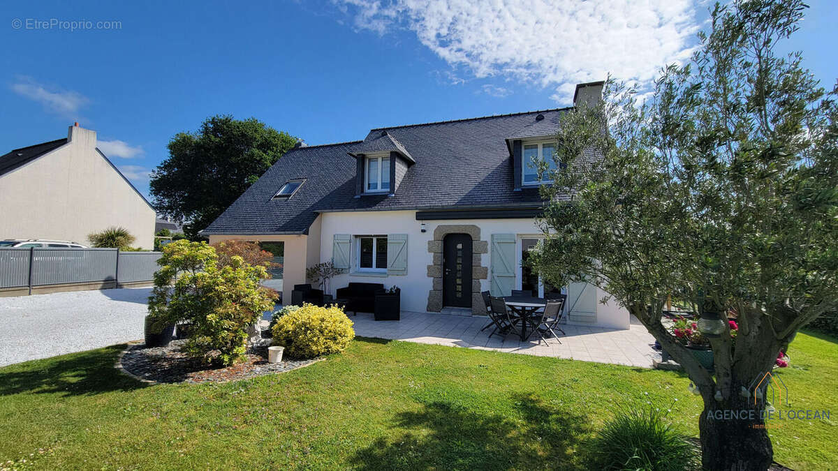 Maison à PLOEMEL