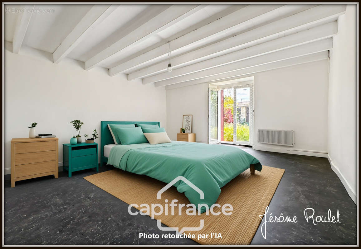 Maison en pierre à vendre 5 pièces 2 chambres Nombreuses Dépendances Terrain 22 400 m² Champigny-En-Rochereau (86) - photo 13