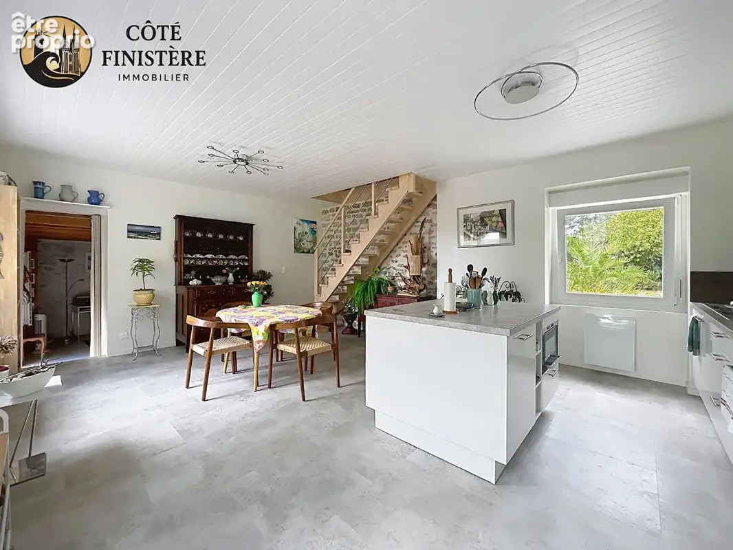 En exclusivité ! Maison de charme avec studio à 800 m de la plage des Sables Blancs ! - photo 6