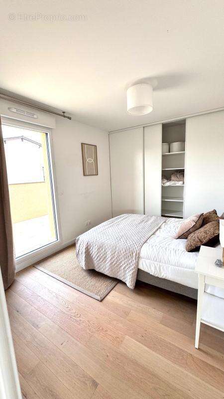 Appartement à CRAPONNE