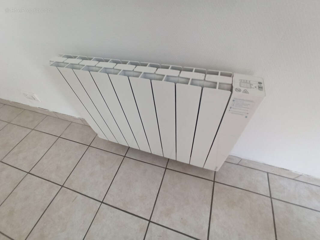 Commerce à SEREILHAC