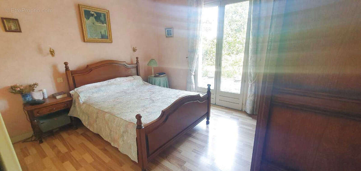 Maison à VOEUIL-ET-GIGET