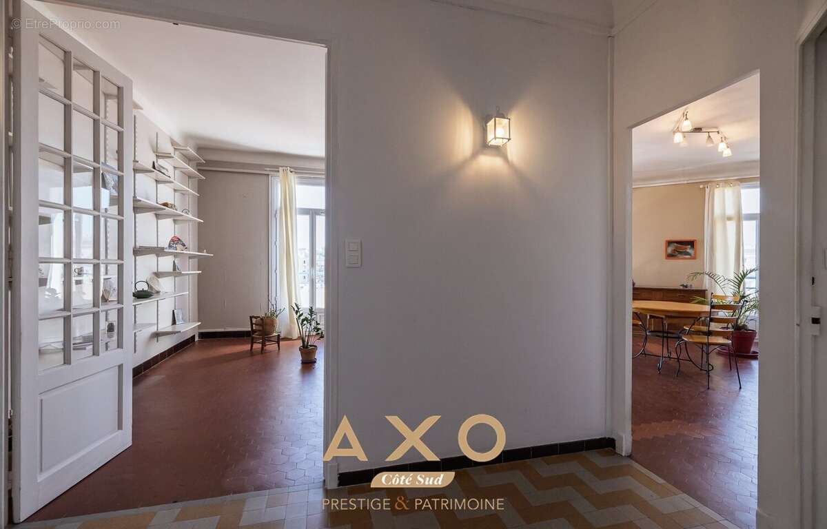 Appartement à MARSEILLE-4E