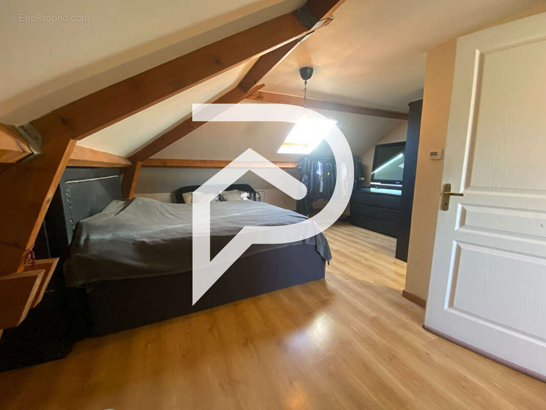 Maison à LIMEIL-BREVANNES